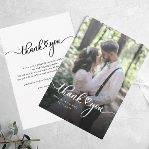 Minimalistisches handgeschriebenes Hochzeitsszenar Mitteilungskarte