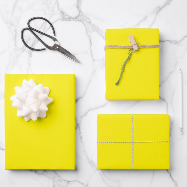 Minimalistisches, hellgelbes schlichtes Geschenk Geschenkpapier Set (Vorderseite)