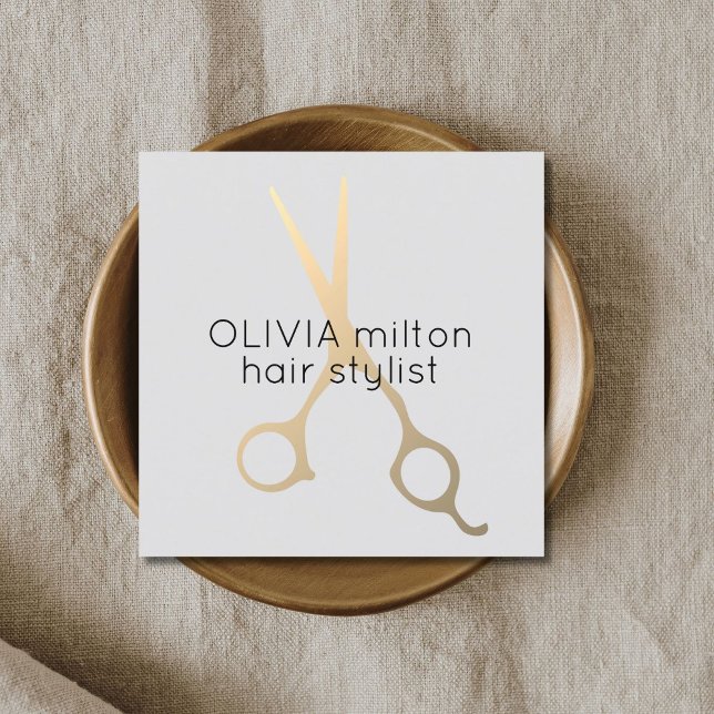Minimalistisches, leicht graues Imitat Goldschere  Quadratische Visitenkarte (Von Creator hochgeladen)