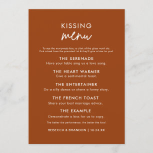 Minimalistisches Modern Terracotta Wedding Kiss Me Menükarte