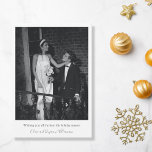Minimalistisches modernes Hochzeitsfest Foto Weihn Feiertagskarte<br><div class="desc">Teilen Sie Ihre Liebe- und Urlaubswünsche mit dieser minimalistischen, modernen Hochzeitsgrusskarte des Fotos Weihnachten. Mit einem gepflegten, eleganten Design hebt es Ihr Foto zeitlos hervor. Es ist als gedruckte Karte oder als Download erhältlich und ist der perfekte Weg, um eine persönliche und festliche Nachricht an Freunde und Familie zu senden....</div>