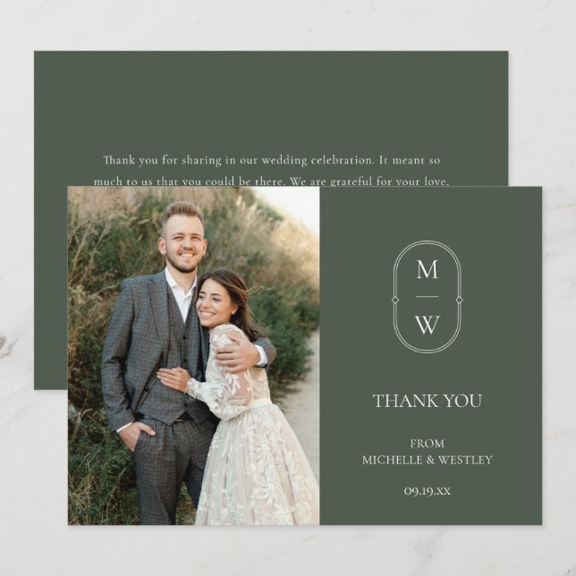 Minimalistisches Monogram Moss Green Wedding Foto Dankeskarte (Vorne/Hinten)