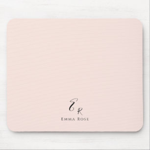 Minimalistisches Monogramm Name Elegantes Rosa Mousepad