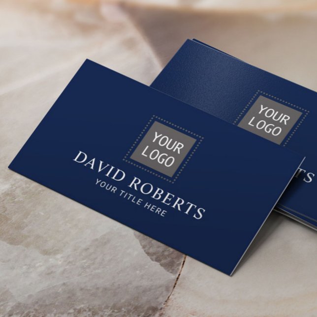Minimalistisches Navy Blau Berufliches Hinzufügen  Visitenkarte (Von Creator hochgeladen)