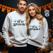 Minimalistisches Niedliches Bleibe Spooky Hallowee
