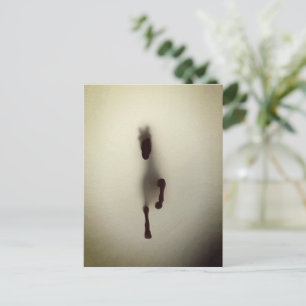 Minimalistisches Pferd Abstraktes Pferd tritt aus Postkarte