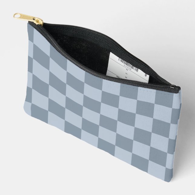 Minimalistisches Puderblau-Schachbrettmuster Zubehörtasche (Offen)
