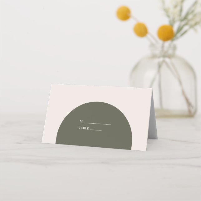 Minimalistisches Salbeigrün Rustikale Boho-Bogenho Platzkarte (Vorderseite)