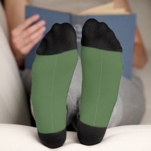Minimalistisches Salbeigrün und schwarze trendige  Socken