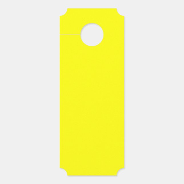 Minimalistisches Schild an der soliden gelben Heck (Vorderseite)