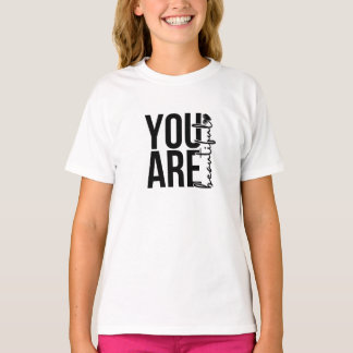 Minimalistisches „Schönes“ Typografie-Design – Sch T-Shirt