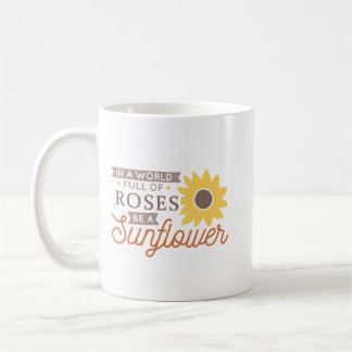 Minimalistisches Sonnenscheinwerfer-Zitat Kaffeetasse
