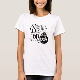 Minimalistisches White Background Graffiti Hallowe T-Shirt