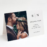 Minimum and Chic Foto von Wedding | Dankeskarte<br><div class="desc">These elegant,  modern wedding thank you folded cards feature a simple black and white text design that exudes minimalist style,  with your favorite personal wedding foto. Add your initials or monogram to make them completely your own.</div>