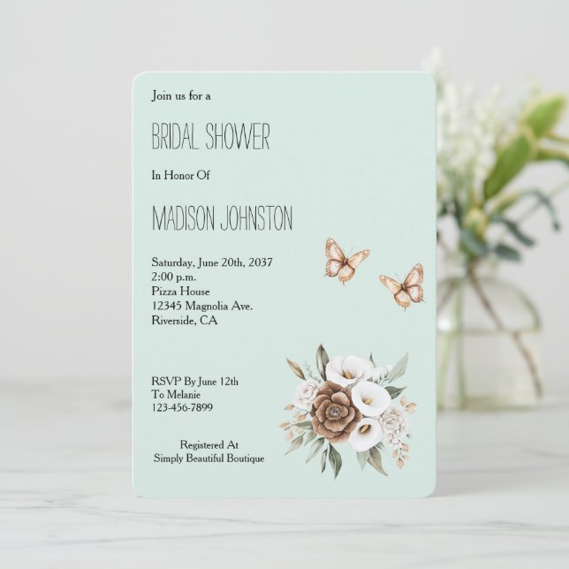 Mint Calla Lilly Flowers Butterflies Bridal Shower Einladung (Stehend Vorderseite)