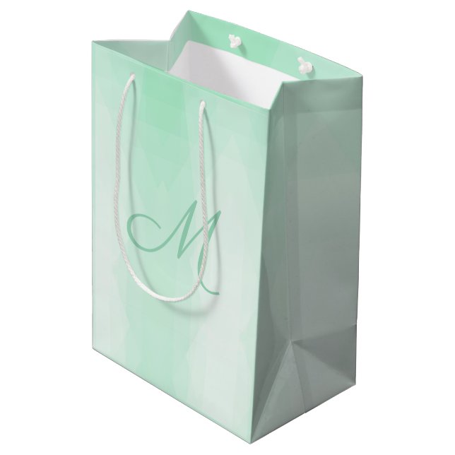 Mint Green Mit Monogramm Modern Template Elegant Mittlere Geschenktüte (Rückseite Schrägansicht)