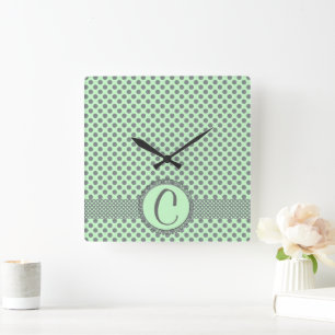 Mint Green with Grey Polka Dots-Monogram STaylor Quadratische Wanduhr