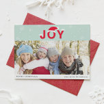 Mint Snow Joy Holiday Foto Flat Card Feiertagskarte<br><div class="desc">Eine moderne Urlaubskarte mit Schneeflocken,  Weihnachtsmannmütze und moderner Kalligraphie in Rot,  Minze und Weiß. Diese Fotokarte ist Teil eines Set für Ferien.</div>