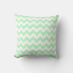 Mintweißes Chevron-Zick-Zack-Muster Kissen