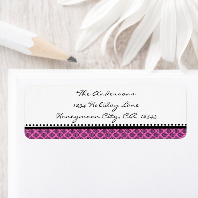Minuscule Damas noir & Étiquettes de adresse rose  (En situation)