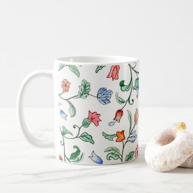 Minuscules Twines florales sur une tasse (Avec donut)