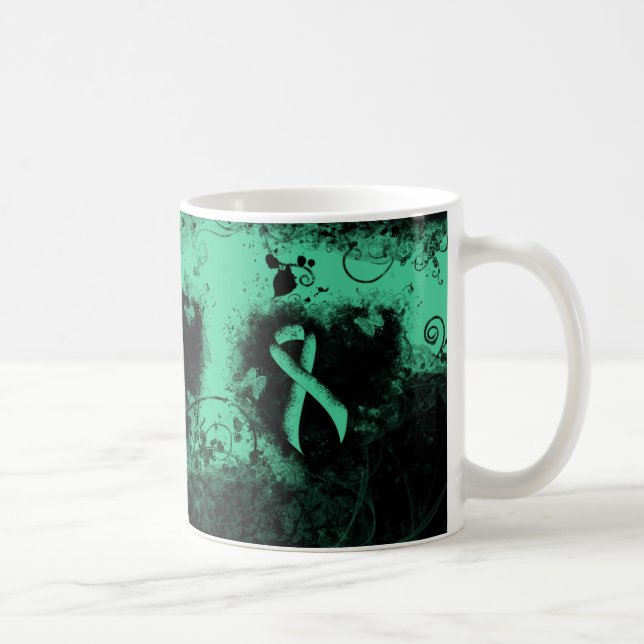 Minze Green Awareness Ribbon Grunge Herz Kaffeetasse (Rechts)