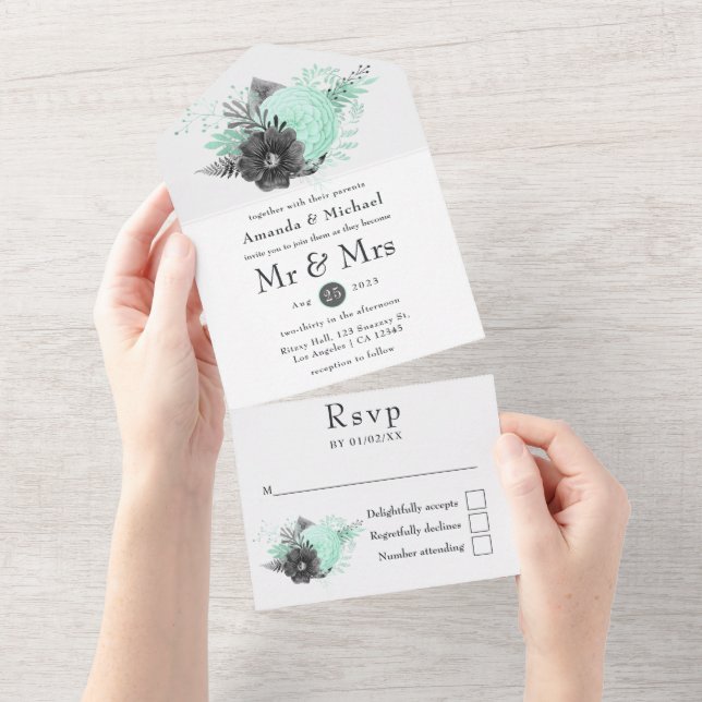 Minze und Holzkohle Rustikale Hochzeit in einem All In One Einladung (Abreißen)