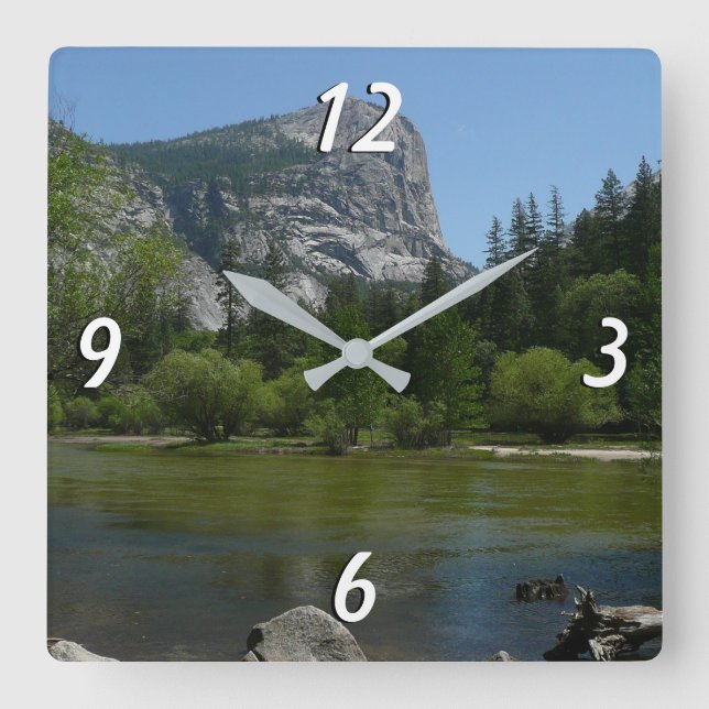 Mirror Lake II im Yosemite-Nationalpark Quadratische Wanduhr (Vorderseite)
