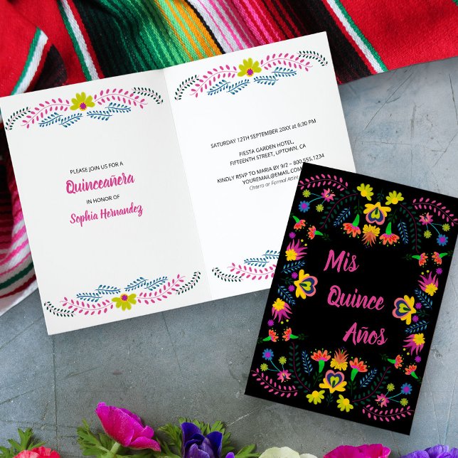 Mis Quince Anos Black Floral Mexican Fiesta Party Einladung (Mis Quince folded Invitation from my Mexican Fiesta Party Quinceanera Collection 
)