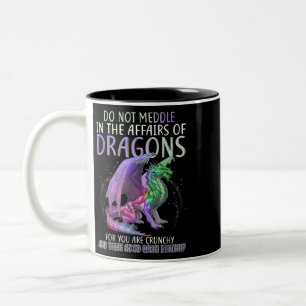 Mischen Sie sich nicht in die Angelegenheiten von  Zweifarbige Tasse