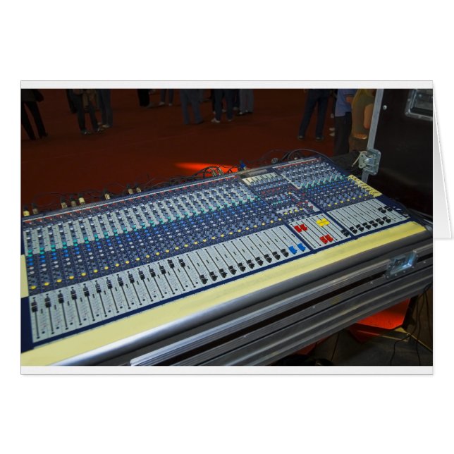 mischende Audiokonsole - Sound-Karte (Vorderseite (Horizontal))