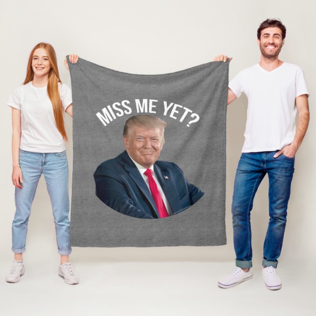 Miss Me Fast Funny Donald Trump Fleecedecke (Beispiel)