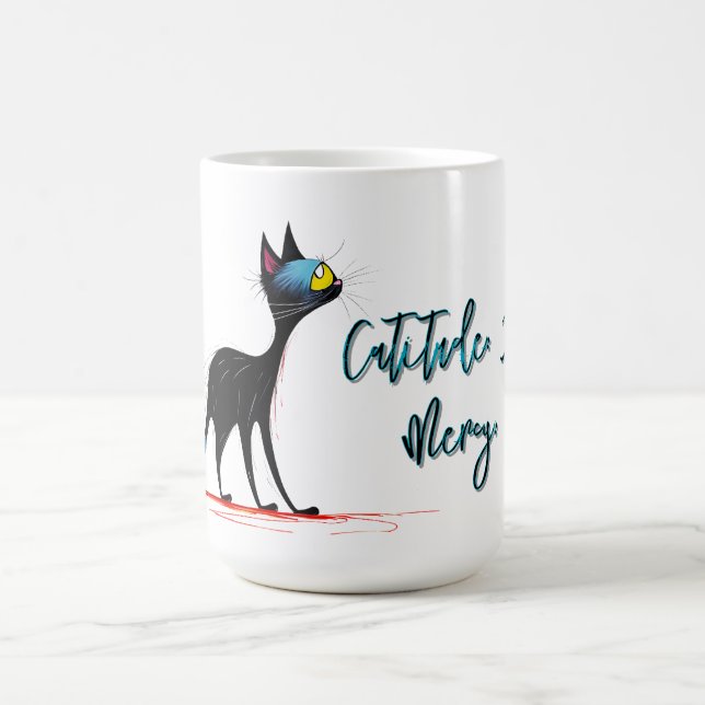 Missy Miss Tasse – 100 % Katzenattitüde, 0 % Gnade (Zentrum)