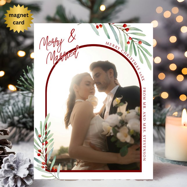 Mistletoe Newlyweds Photo Christmas Magnet Card (Von Creator hochgeladen)