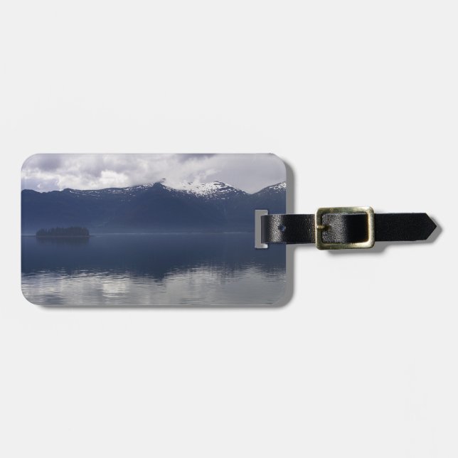 Misty Alaskan Sea in Shades of Blue Gepäckanhänger (Vorderseite horizontal)