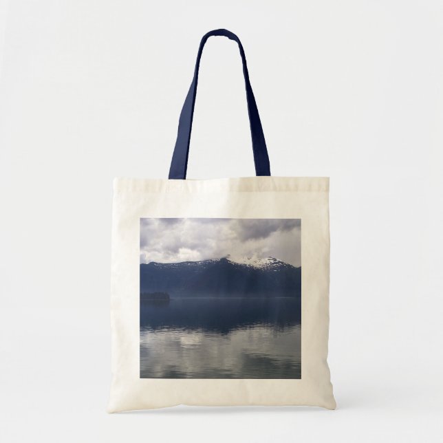 Misty Alaskan Sea in Shades of Blue Tragetasche (Vorne)