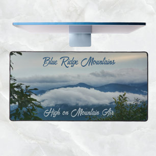 Misty Blue Ridge Mountains Fotografische Landschaf Schreibtischunterlage