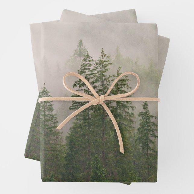 Misty Foggy Forest Trees Geschenkpapier Set (Beispiel)