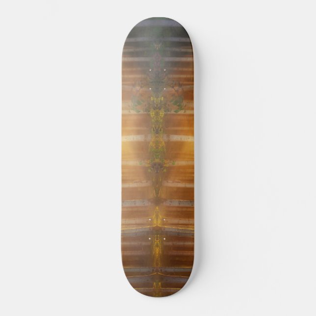 Misty Forest Scene Skateboard (Vorderseite)