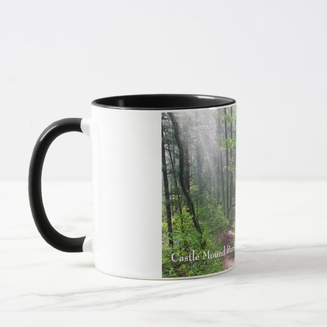 Misty Forest Trail auf dem Burg Tasse (Links)