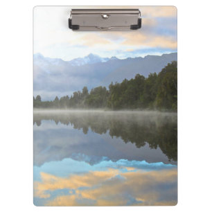 Misty Lake Trees Reflection Ruhige Lage Foto Klemmbrett