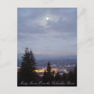 Misty Moon über dem Columbia River Postkarte