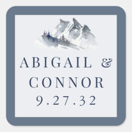 Misty Mountain Blue Gray Quadratischer Aufkleber