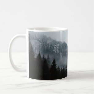 Misty Mountain Forest: Landschaftliche Landschafts Kaffeetasse