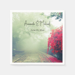 Misty Railroad Tracks Landschaftliches Foto Hochze Serviette