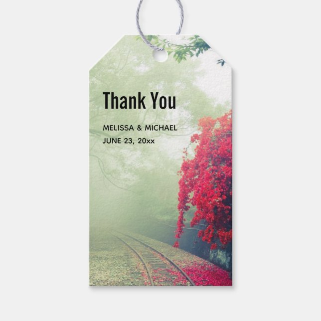 Misty Railroad Tracks Landschaftliches Foto Vielen Geschenkanhänger (Vorderseite)