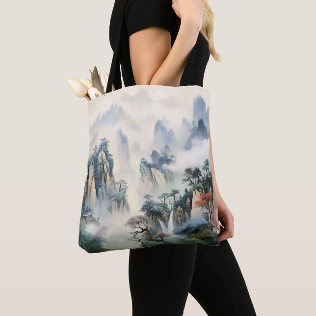 Misty Valley Mountains Tasche (Von Nahem)