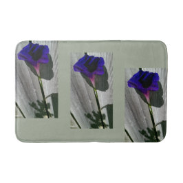 Mit Blumen Badematte