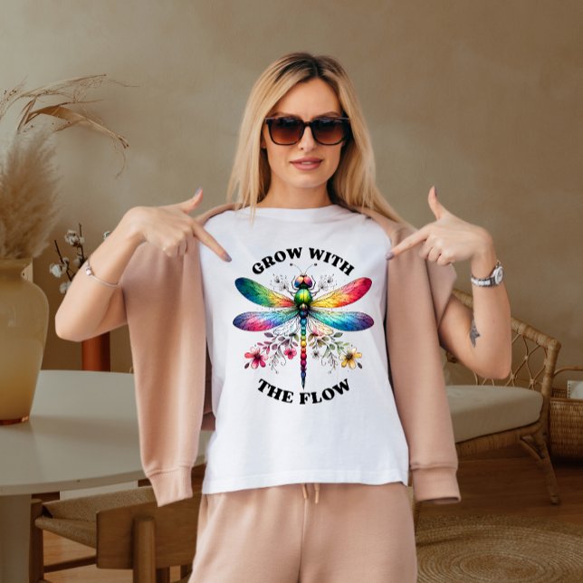 Mit dem Fluss wachsen T-Shirt (Von Creator hochgeladen)