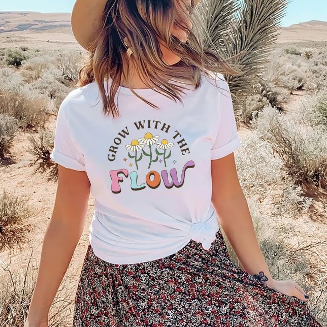 mit dem Fluss wachsen T-Shirt (Von Creator hochgeladen)